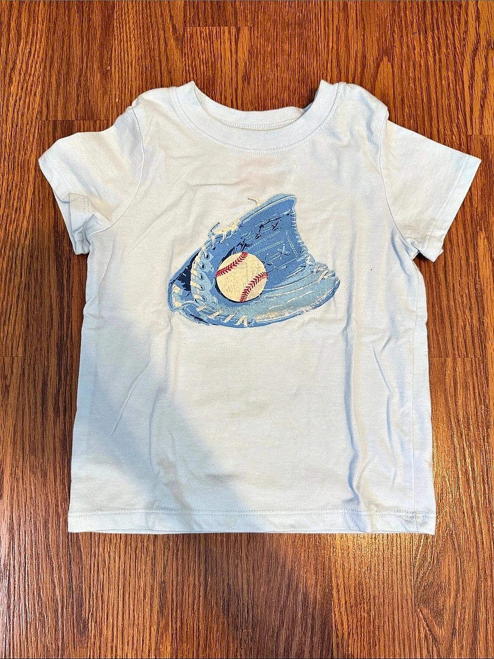 Cat & Jack Toddler Boys Baseball and Glove Graphic Short Sleeve T-Shirt Tee Boys